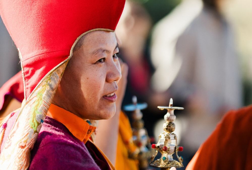 Well-Acquainted with Wisdom: Jetsünma’s Journey through Tibetan Buddhism from Doubter to Teacher