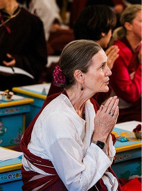 floating-image-sample